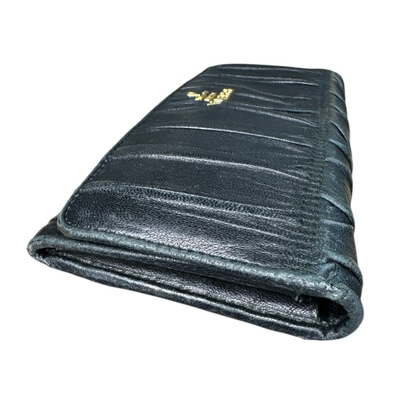 Prada Nappa Gaufre Wallet - Picture 8 of 13